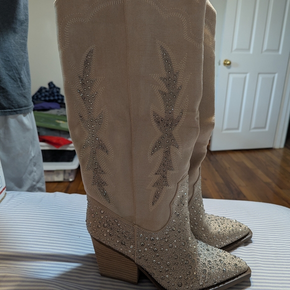Madden Girl Tan Heeled Boots with Western Glam - Picture 1 of 4